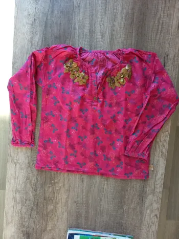 Haut rose 8 ans