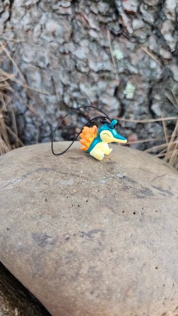Super petite figurine Pokemon Nintendo porte clé hericendre