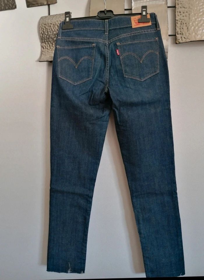 Jean 711 Skinny Levi's taille W27 L34 - photo numéro 5