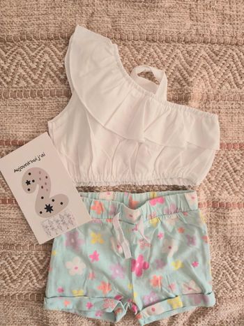 Ensemble haut court blanc et short fleurs bleu orchestra 2 ans 23 mois