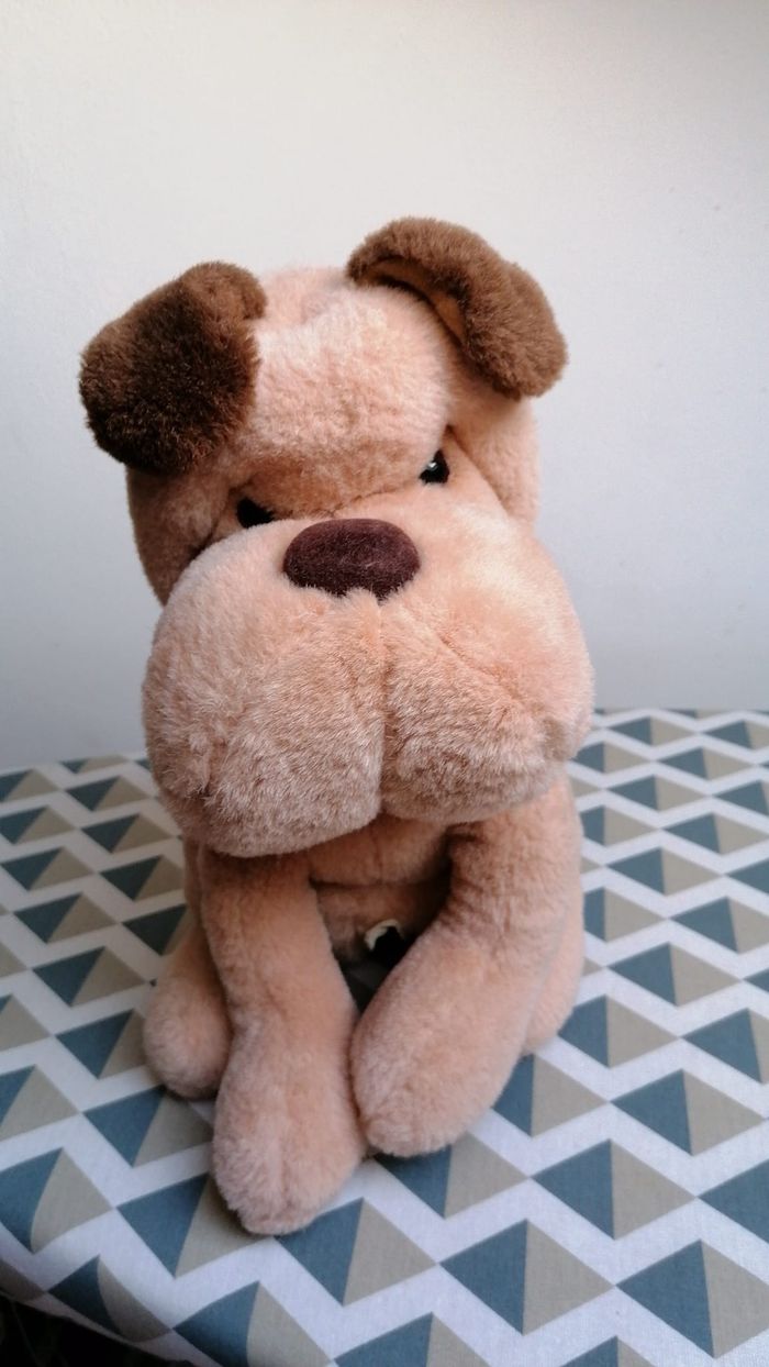 Peluche chien