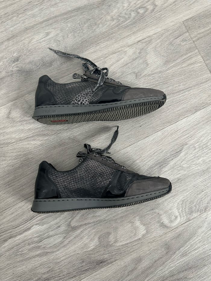 Baskets croco python serpent gris noir et argenté Rieker T38 - photo numéro 5