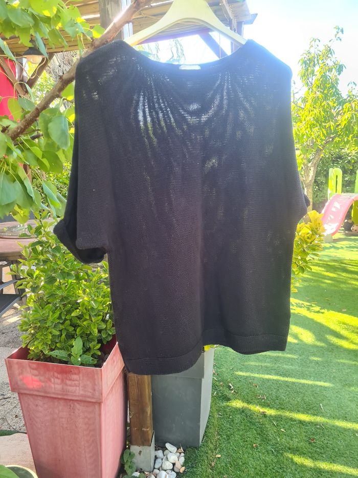 Pull femme. Noir. H&M. taille 38/40. Manches 3/4. Longueur 71 cm. - photo numéro 4
