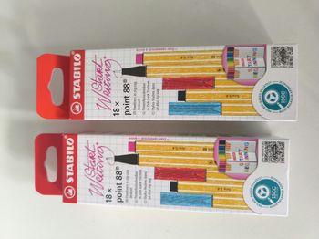 Lot 2 x 18 stylos stabilo point 88
