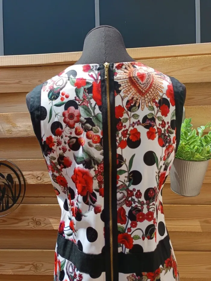 Magnifique robe taille 48 - photo numéro 3