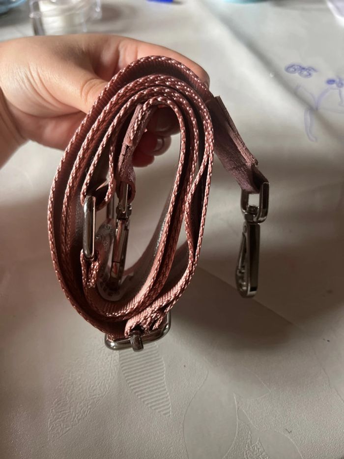 Lanières - photo numéro 2