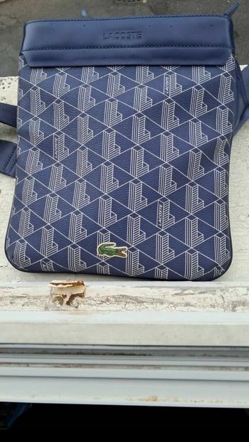 Sacoche Lacoste Homme Monogramme bleu 