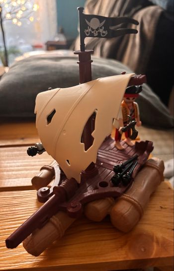 Radeau pirates Playmobil