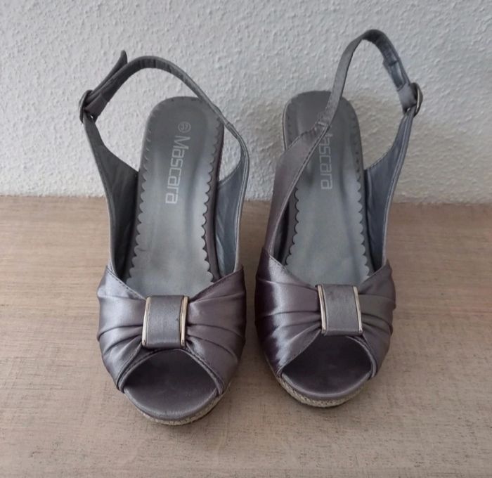 Sandales Vintage talons compensés p37 - photo numéro 2