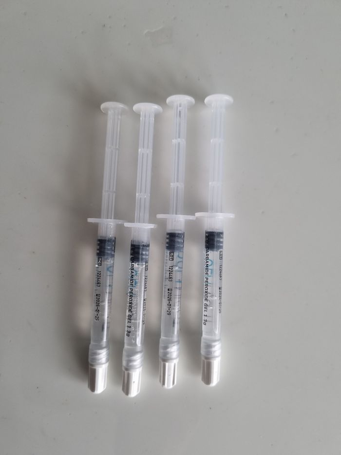 4 seringues blanchiment dentaire dentiste professionnel