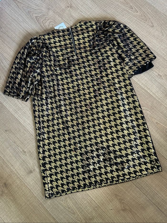 Robe noire et dorée neuve en sequins Molly Bracken taille S - photo numéro 8