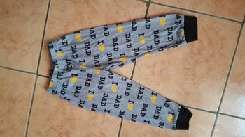 Pantalon de pyjama garçon 5 ans gris à motifs noirs