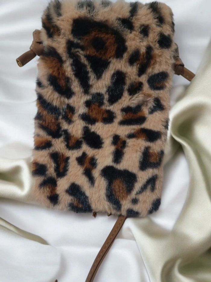 Pochette léopard - photo numéro 2