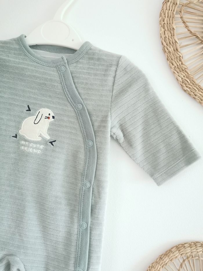 Pyjama velours vert céladon côtelé Kiabi 1 Mois - photo numéro 3