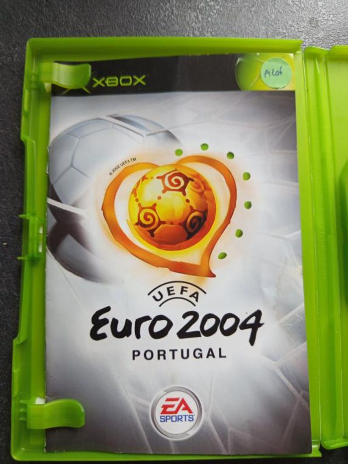 Microsoft - Xbox - UEFA Euro 2004 - photo numéro 5