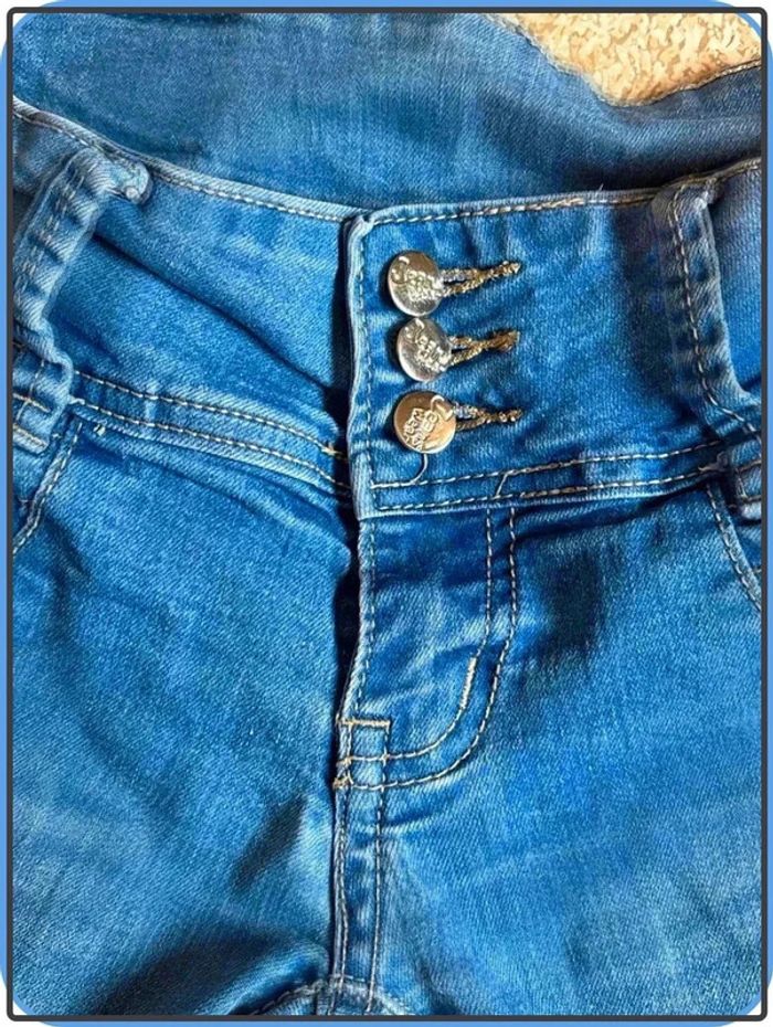 Très jolie jeans taille 40 marque miss ness - photo numéro 2