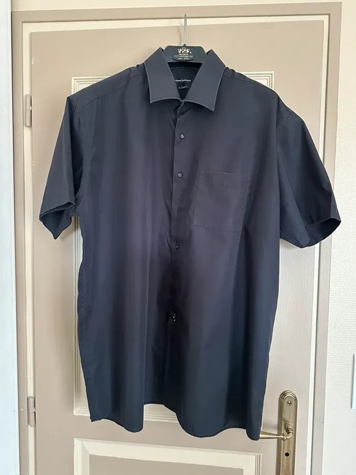 Chemise noire