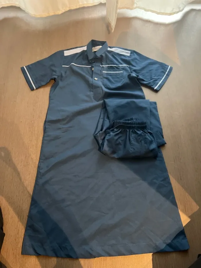 Qamis avec pantalon 8 ans Enfant