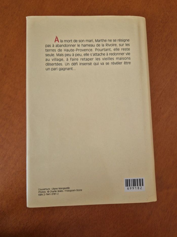 Livre les roses de l hiver - photo numéro 2