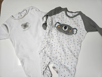 Lot 2 pyjamas taille 6 mois
