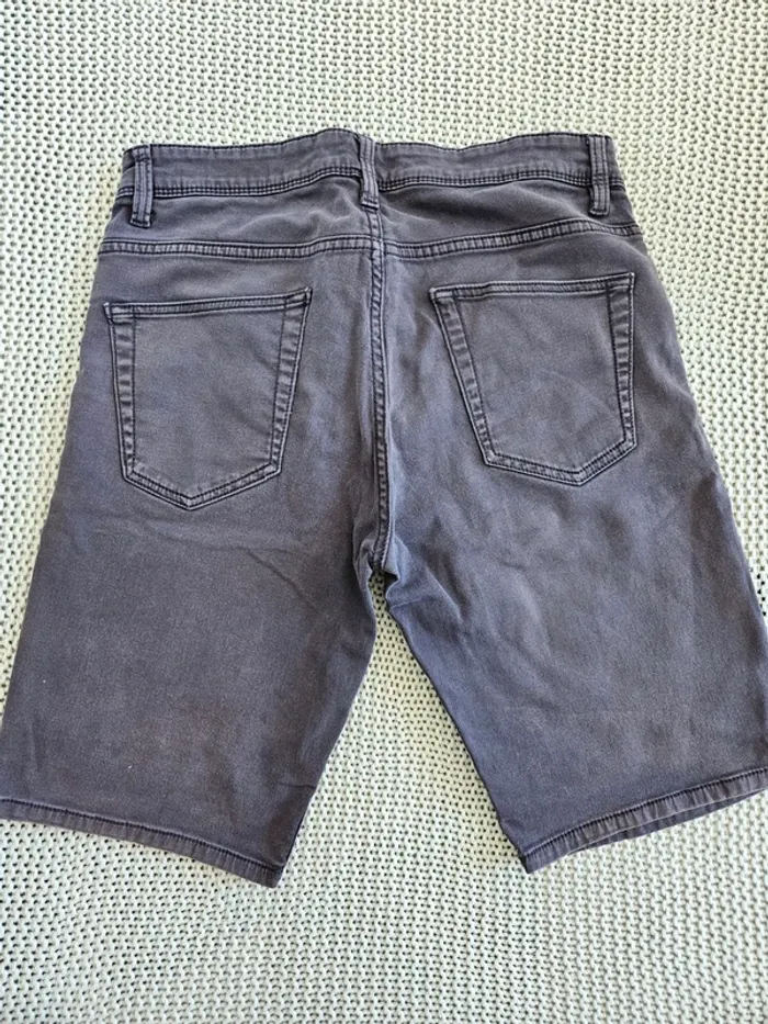 Short bleu - photo numéro 2