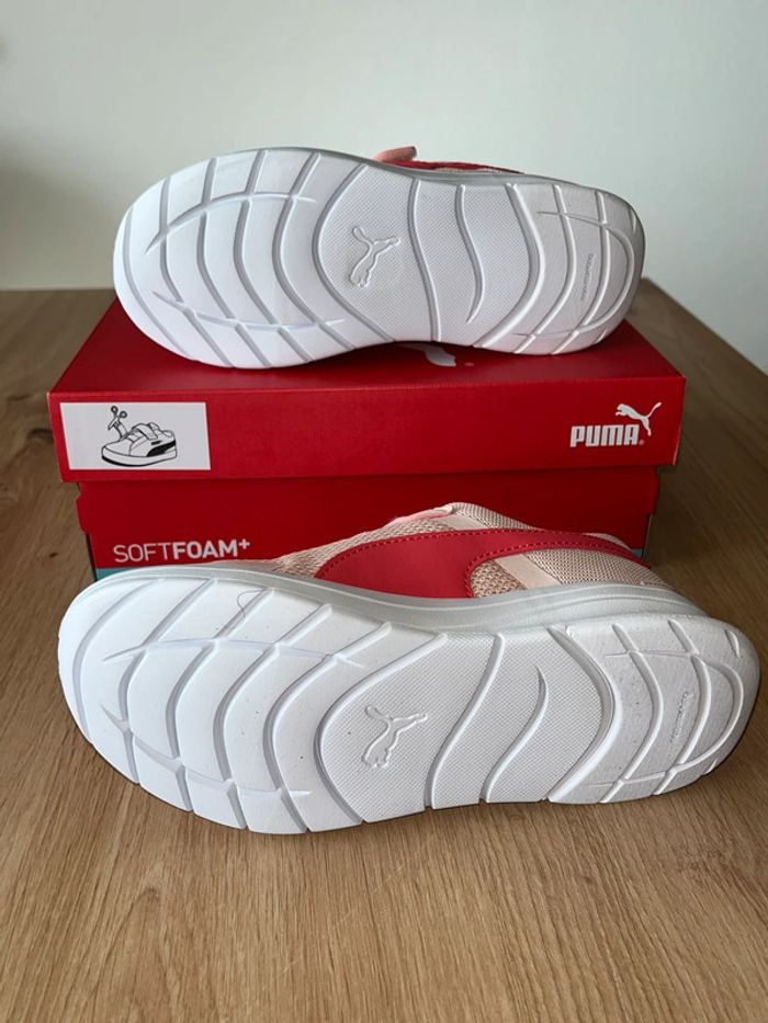 Baskets Puma filles roses neuves Taille 33 - photo numéro 9