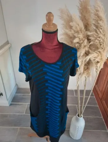 Jolie robe decontracté contemporaine 🎀