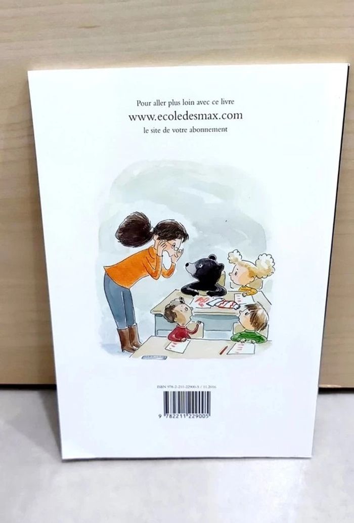 🌺 Livre (école des loisirs) : Un ours à l'école - photo numéro 2