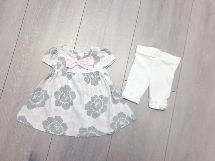 Ensemble 2 pièces blanc gris et rose. Fille 3 mois