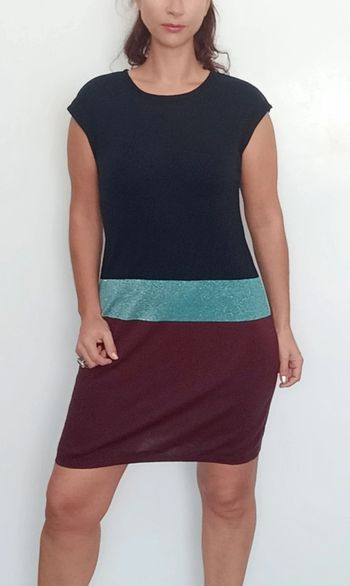 Robe pull mi longue pailletée taille 3