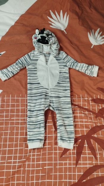 Pyjama doudou déguisement zèbre taille 2/3 ans très bon état marque DPAM