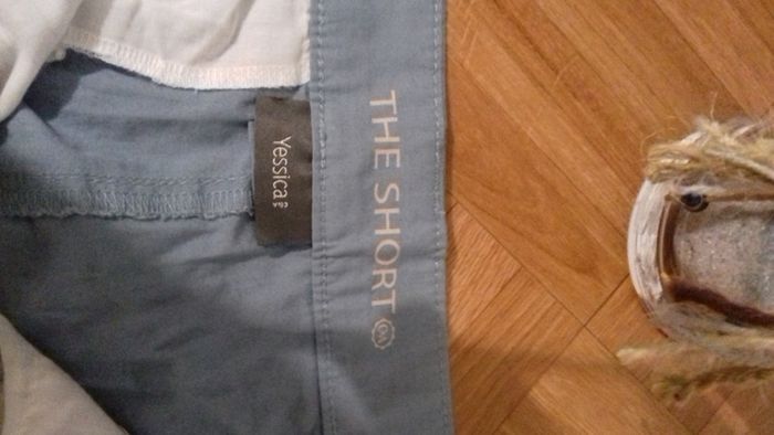 Short bleu - photo numéro 3