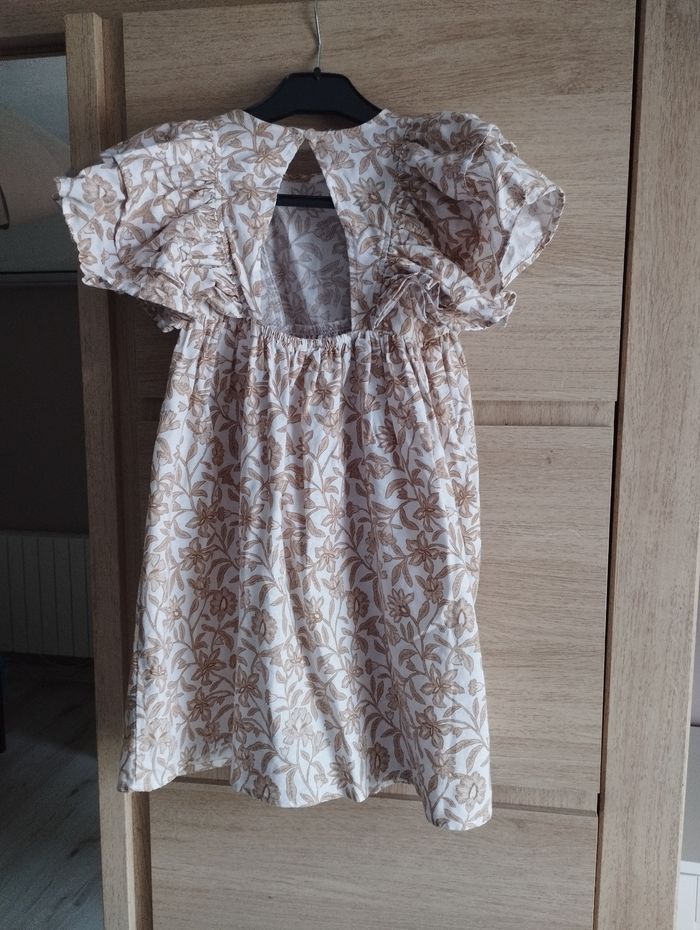 Robe fille 8 ans - photo numéro 3
