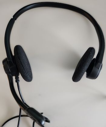 🎧 Casque Logitech – Parfait pour le télétravail ou le quotidien