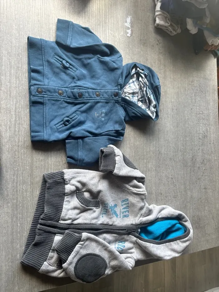 Lot gilet 6 mois