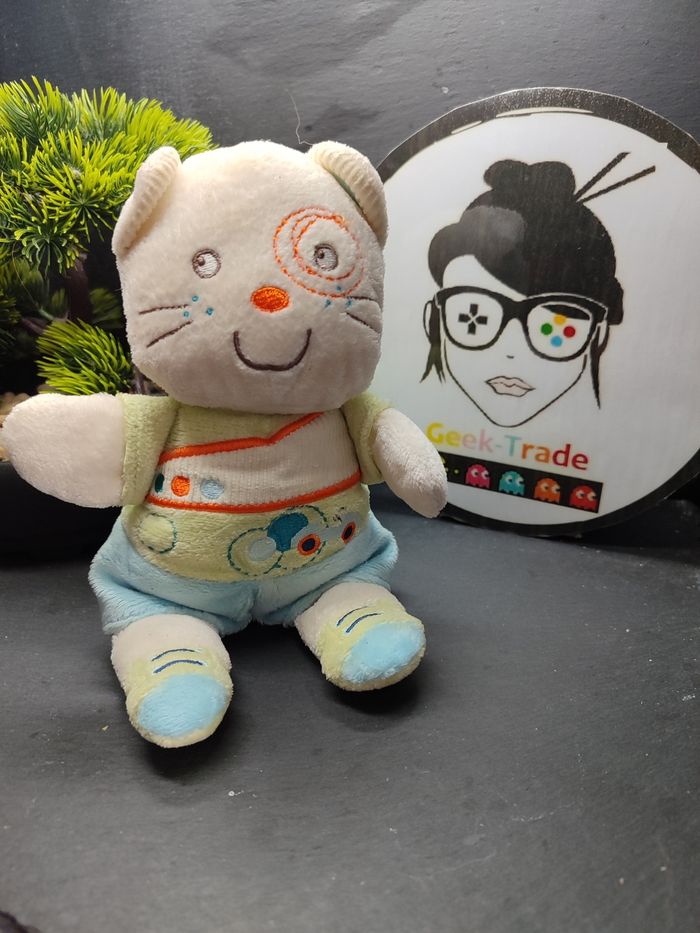 doudou peluche chat nicotoy kiabi vert bleu blanc voiture rond Orange Salopette