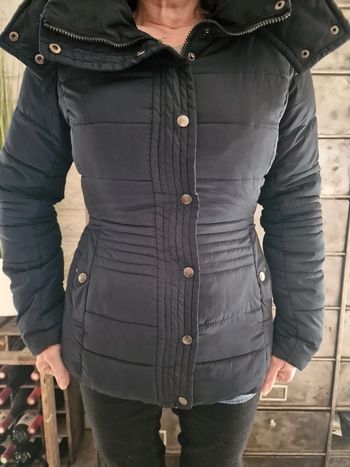 Doudoune capuche camaïeu noir