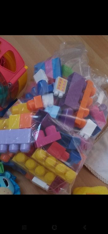 Briques de construction