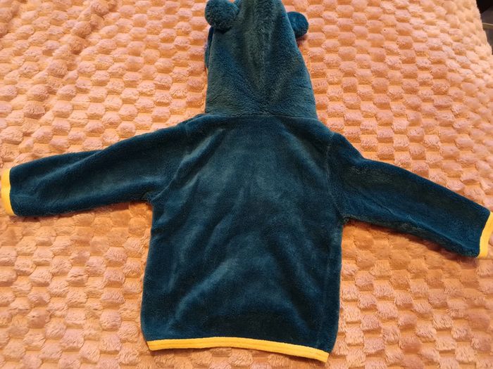 Gilet polaire pommette 9m tbe - photo numéro 4