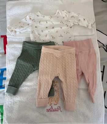Ensemble fille 1 mois