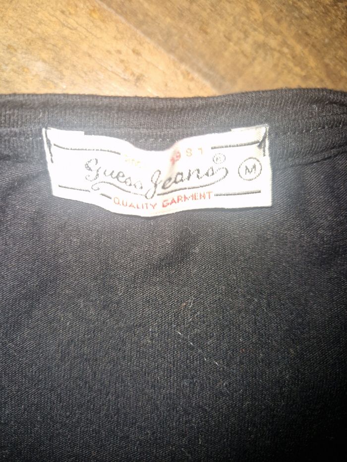 Tee-shirt Guess - photo numéro 2