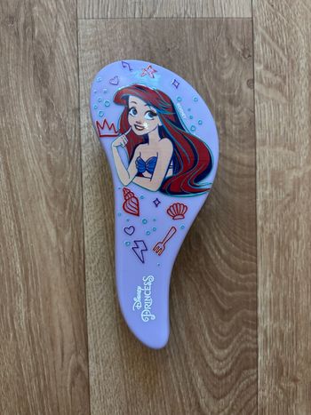 Brosse à cheveux fille 