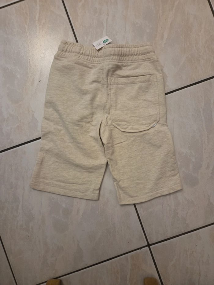 Short okaidi neuf  3 ans - photo numéro 4