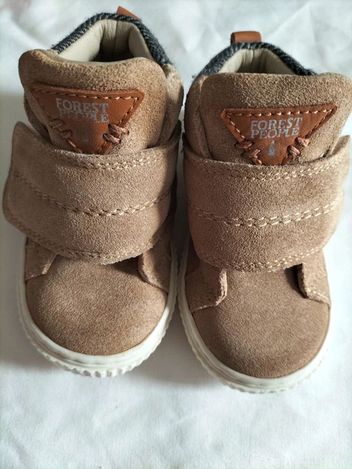 Chaussures taille 20 - photo numéro 2