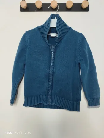 Cardigan taille 24 mois