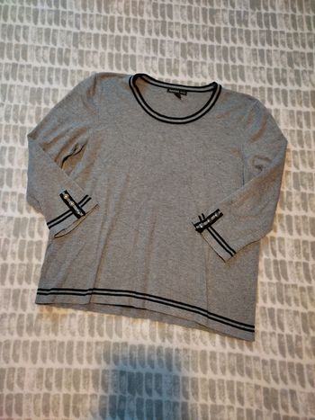 Pull fin gris manches 3/4 boutons argentés Mango taille Xl 42