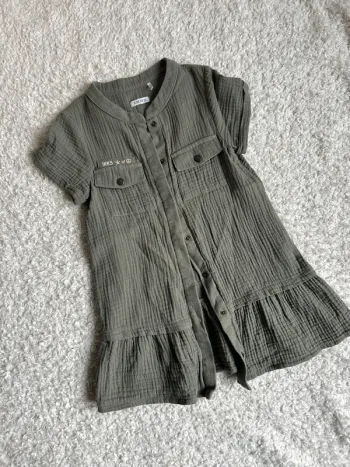Robe kaki