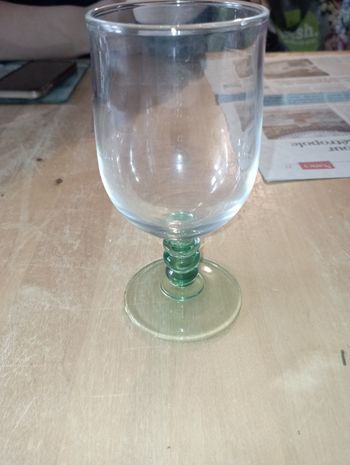 Verre a pied