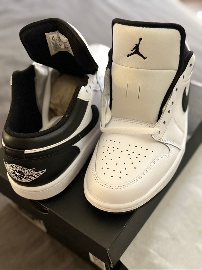 Nike Air Jordan 1 Low Panda – Neuve – Taille Homme US 8.5 / EU 42 - photo numéro 4