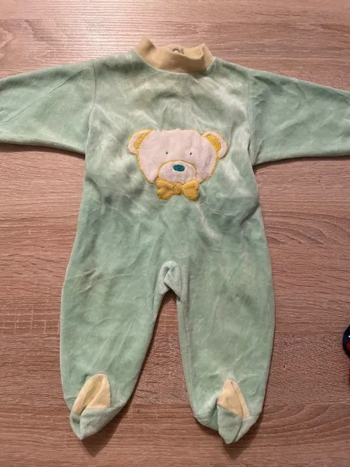 Lot de Pyjama 1 mois - photo numéro 4